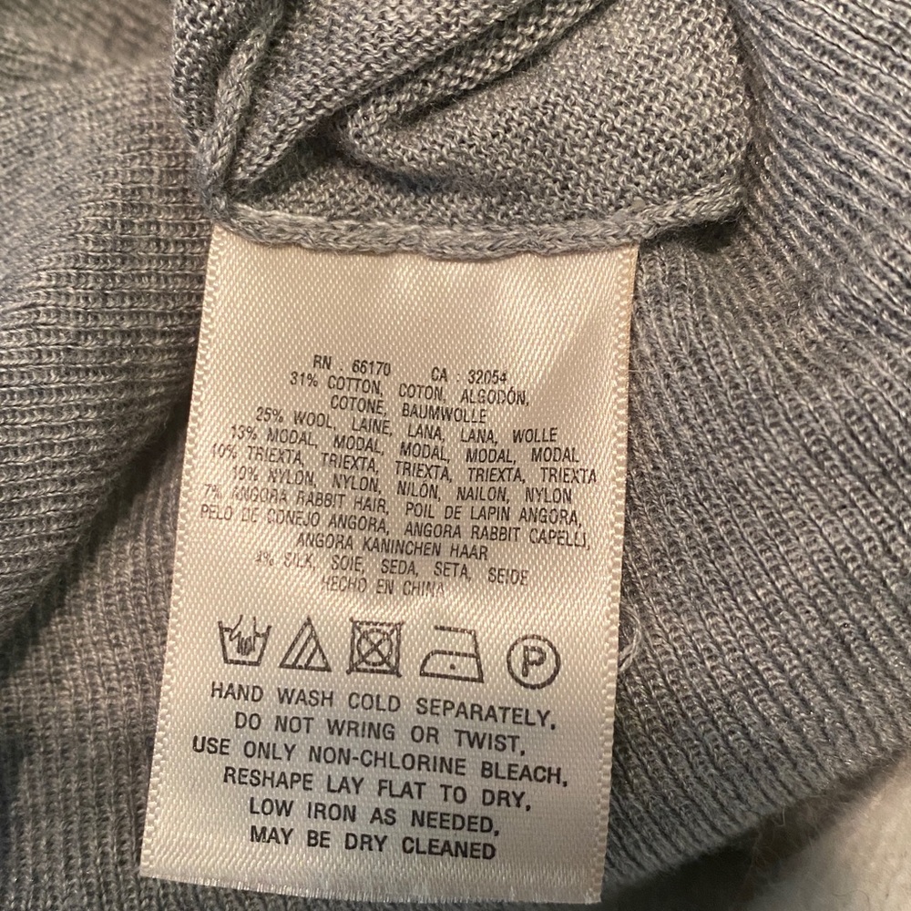 Sweater - Picture 5 of 7